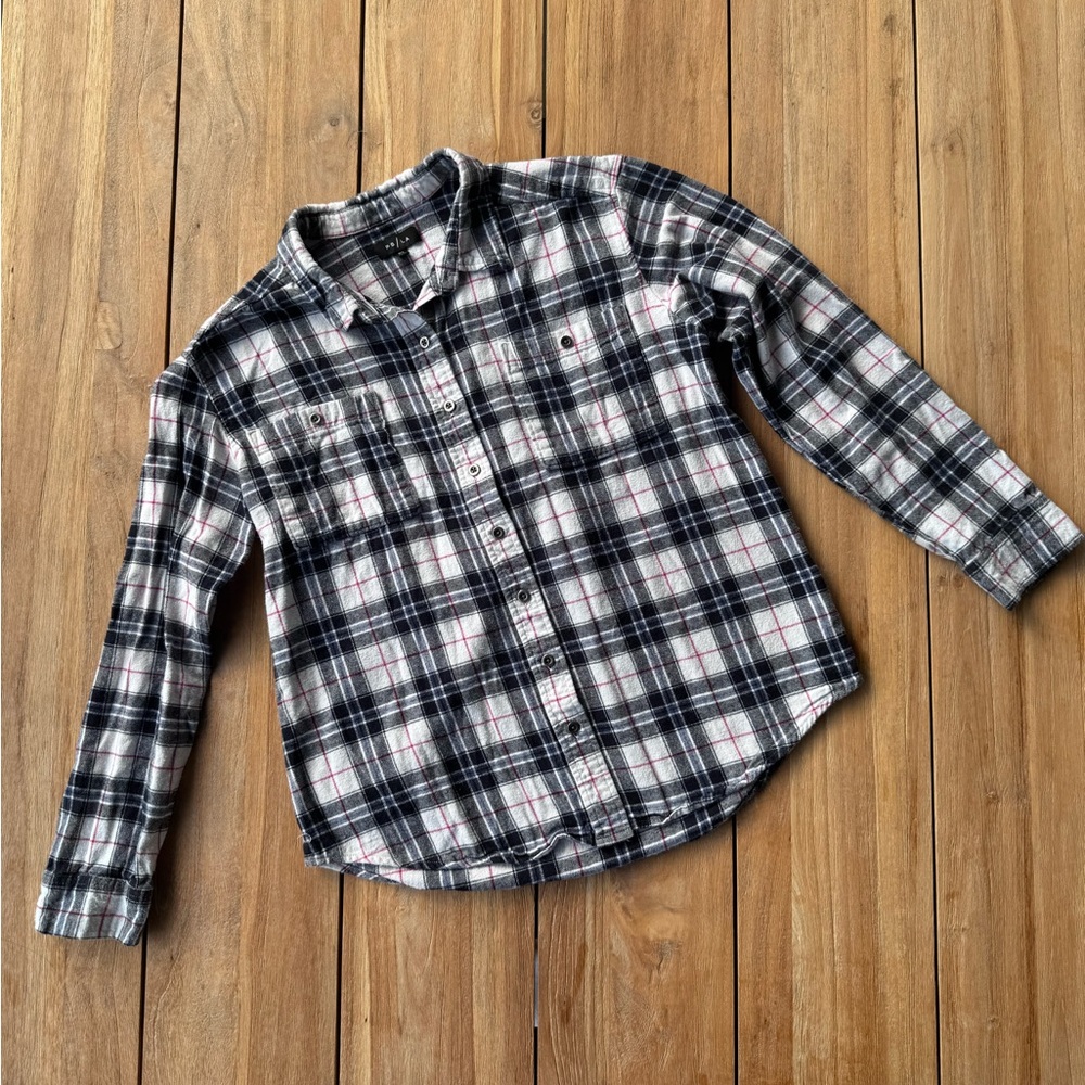 PacSun Monochrome Plaid Button Down Shirt
